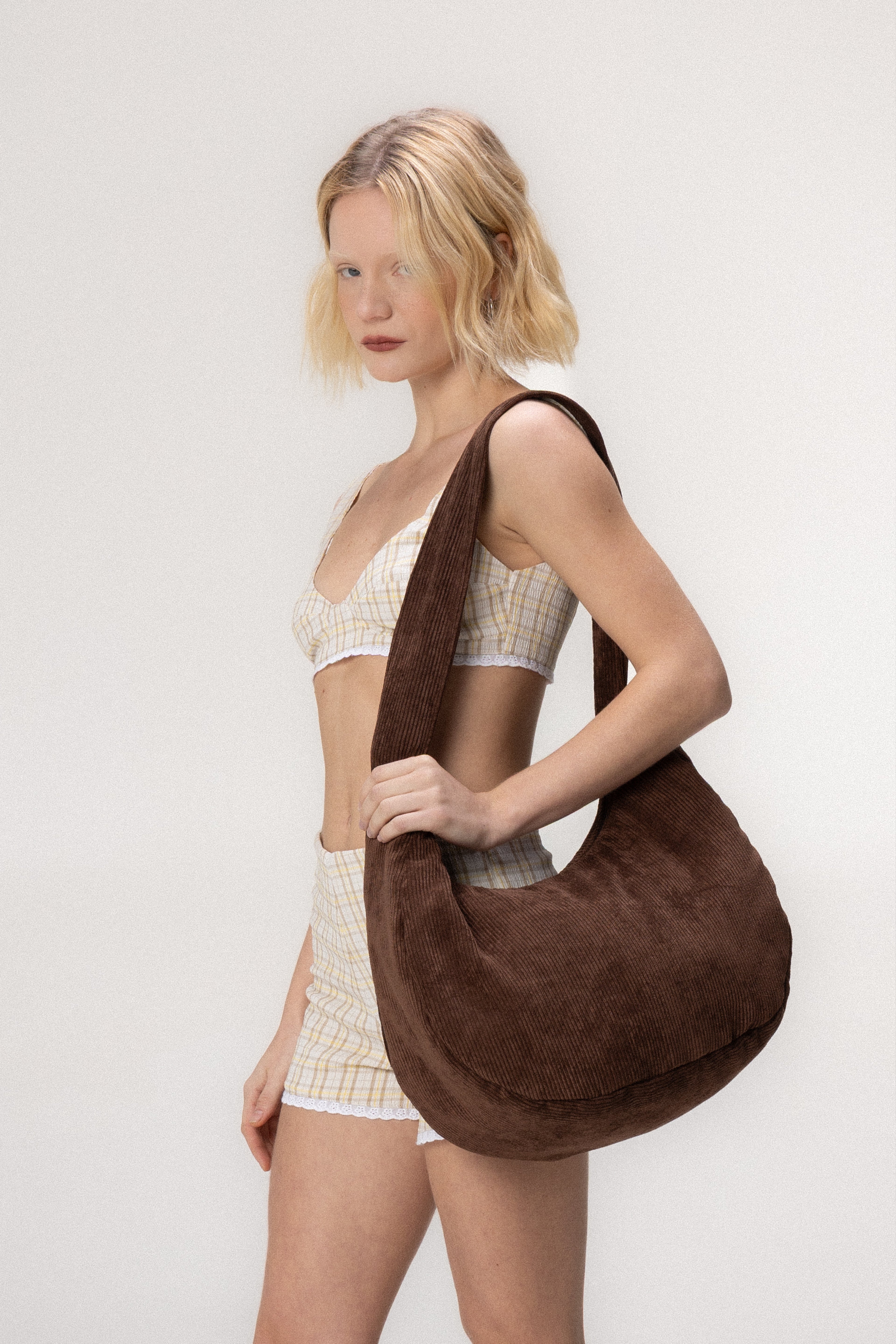 Bolsa Meia Lua Marrom