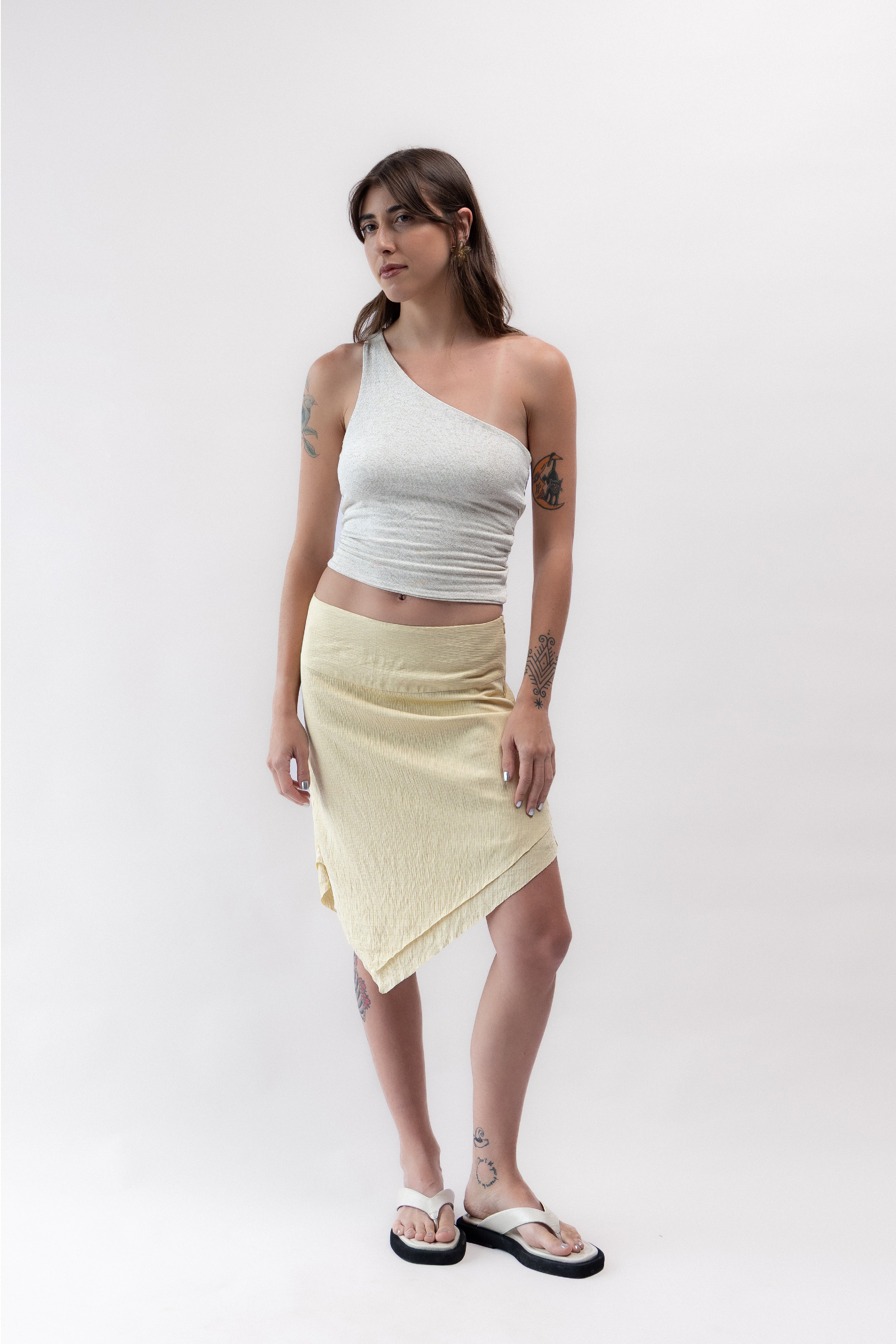 Saia Assimétrica Amarelo