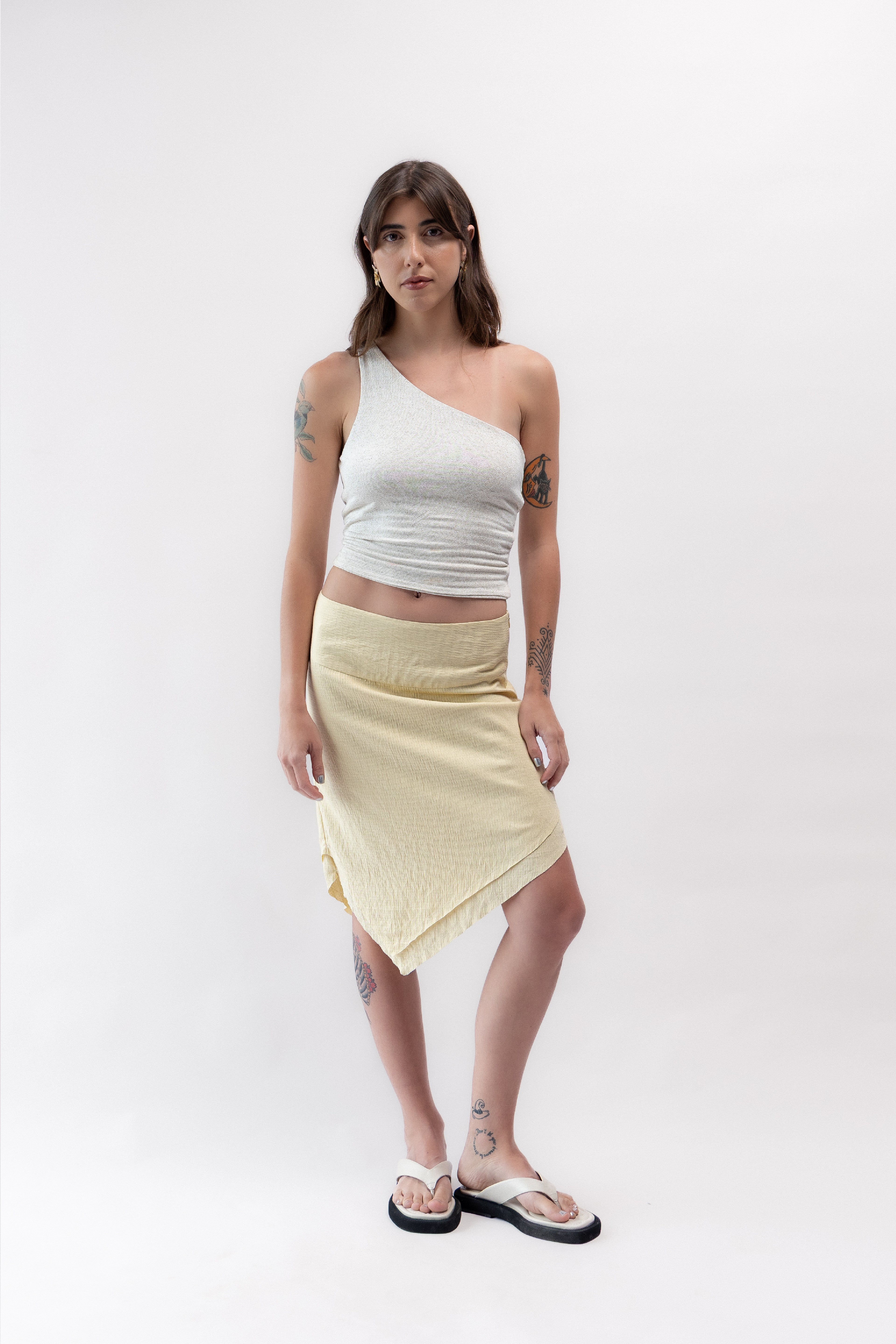 Saia Assimétrica Amarelo