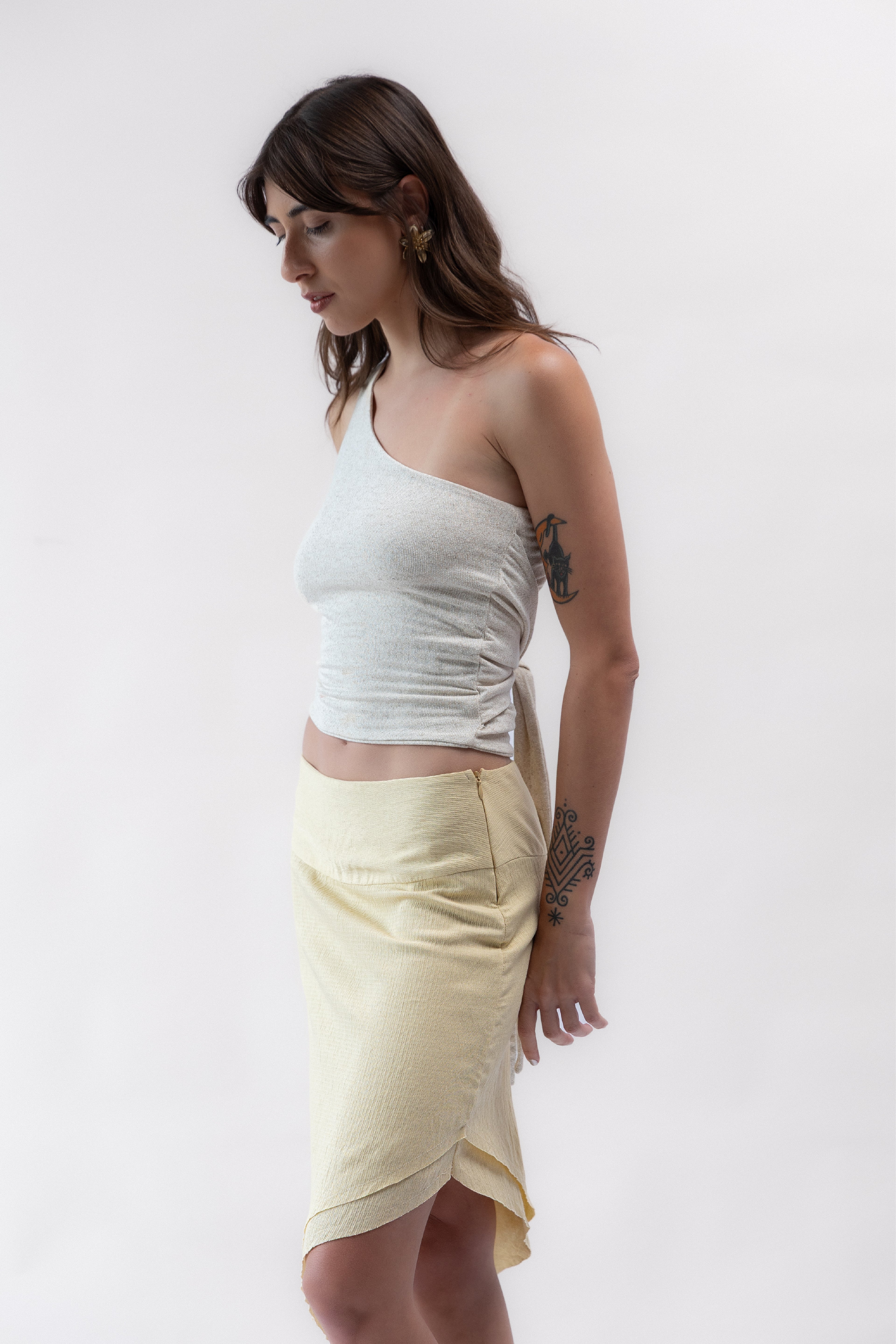 Saia Assimétrica Amarelo