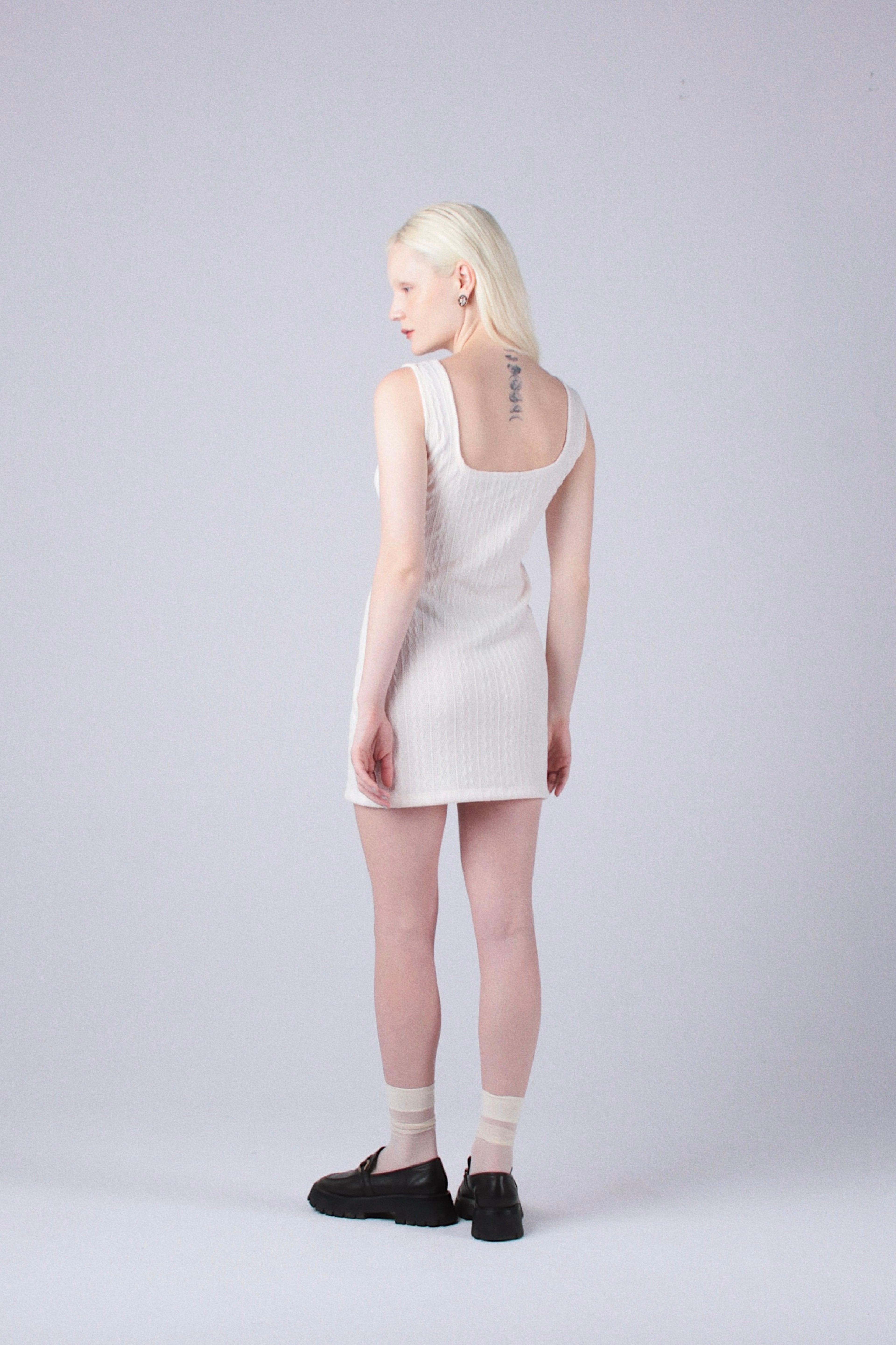 Vestido Curto Tricot Off