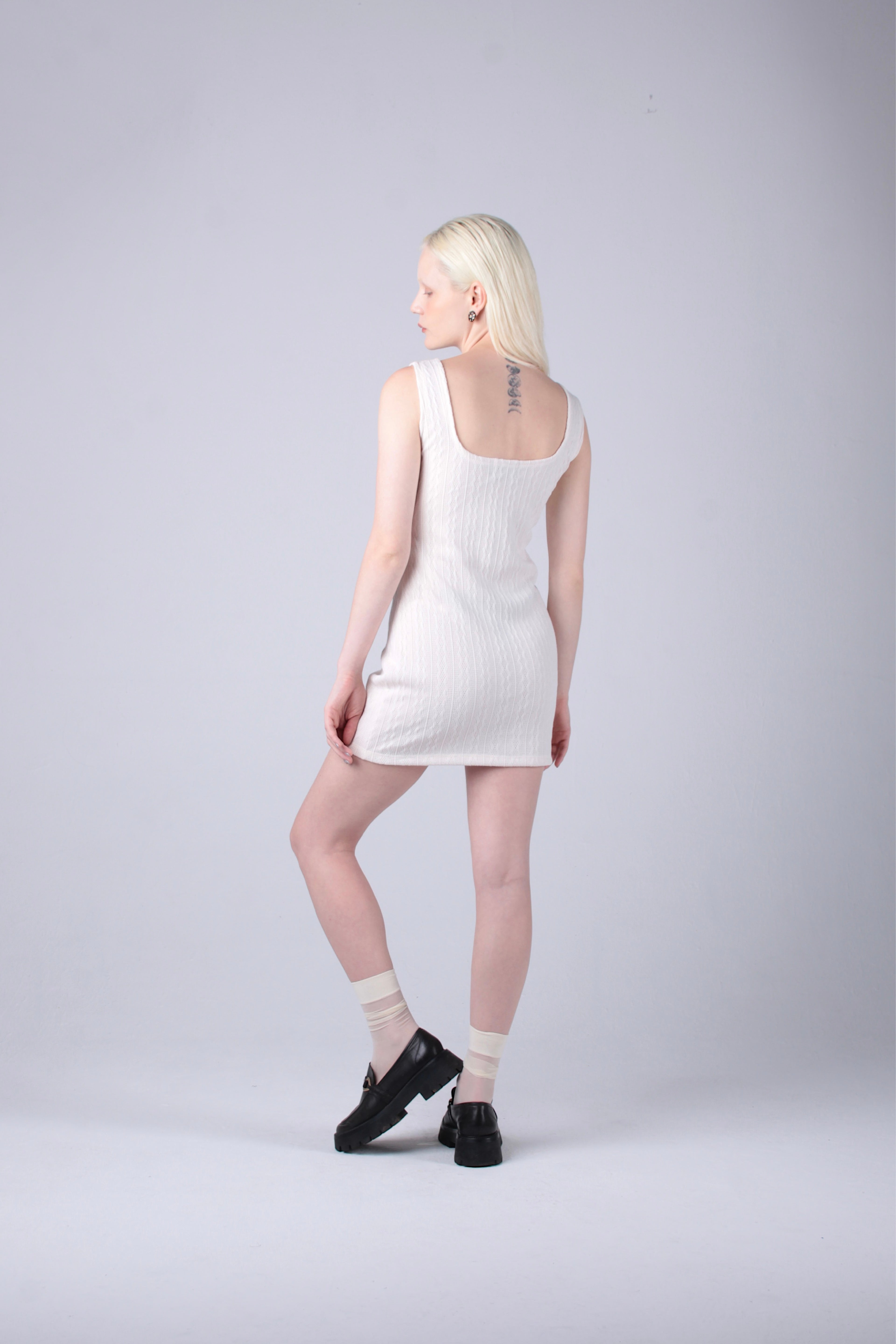 Vestido Curto Tricot Off